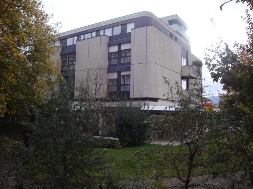 Hôtel du Grand-Pré Marly-le-Grand Exterior foto